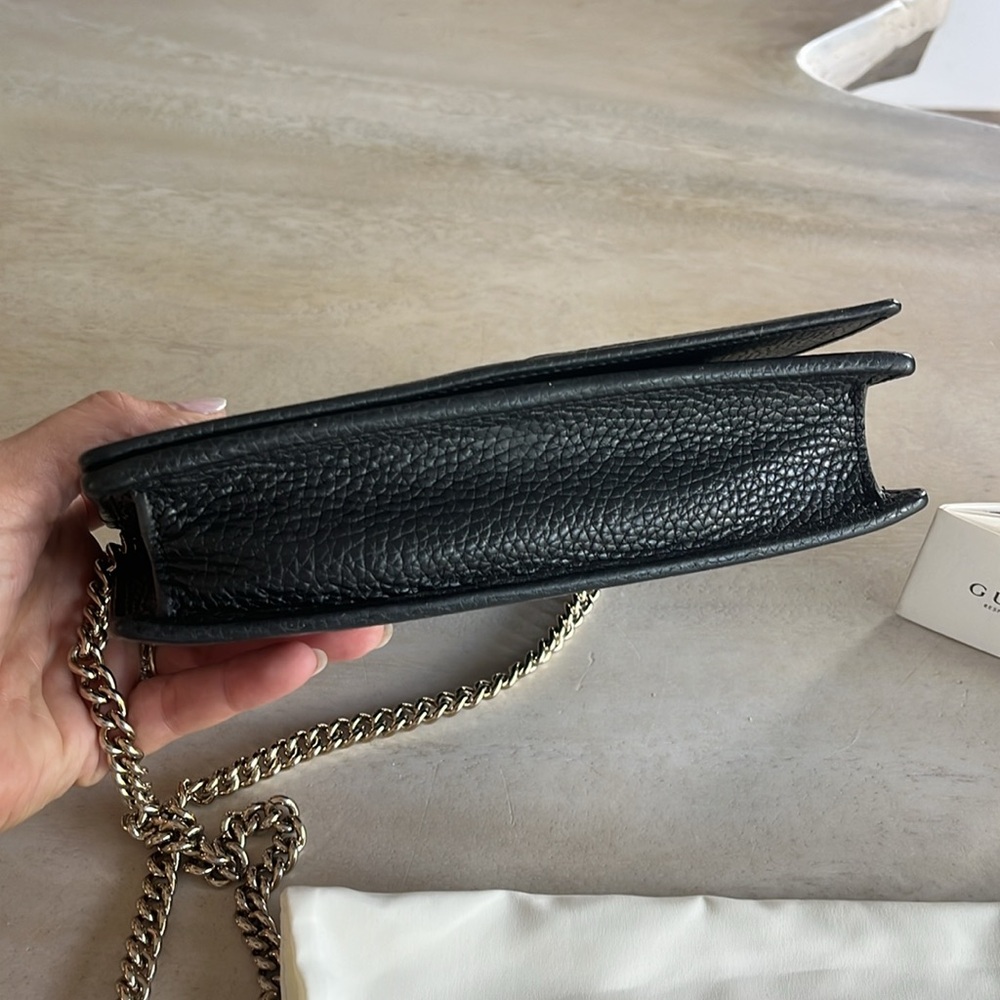 Gucci Crossbody- Soho Collection wallet on a chain - Picture 6 of 10